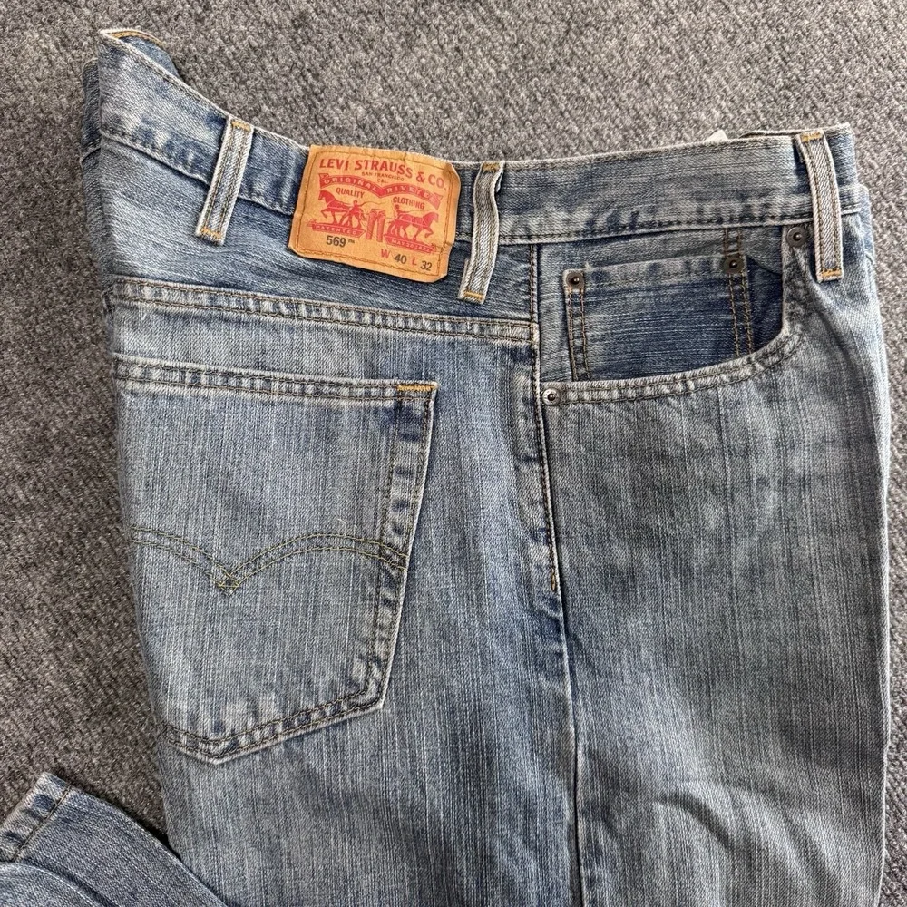 Levis levi 569